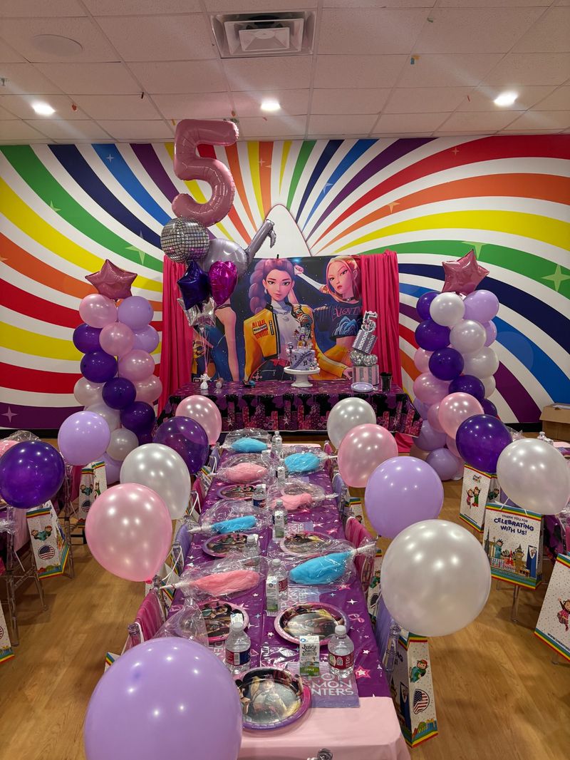 Kpop Glam Theme Party