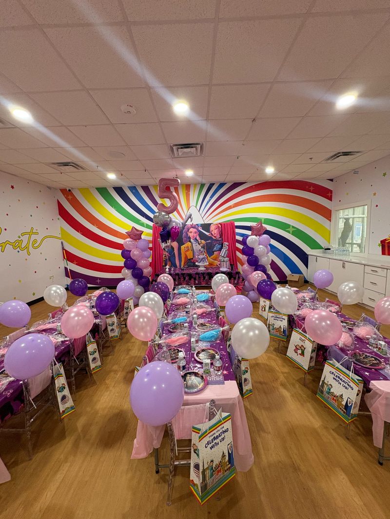 Kpop Glam Theme Party